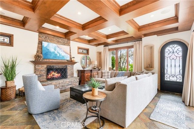 2038 Miramar Drive, Newport Beach, CA 92661