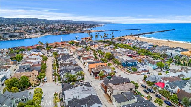 2038 Miramar Drive, Newport Beach, CA 92661