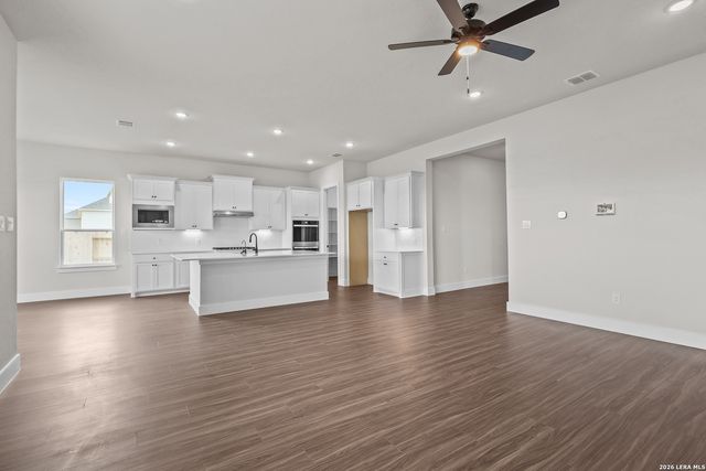 4516 Yoakum Valley, Schertz, TX 78108