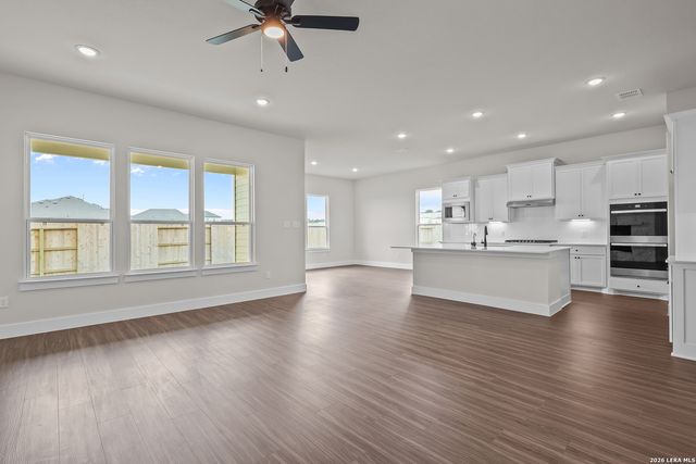 4516 Yoakum Valley, Schertz, TX 78108