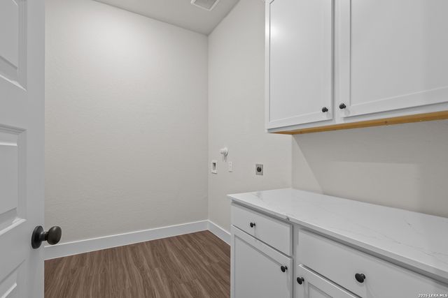 4516 Yoakum Valley, Schertz, TX 78108