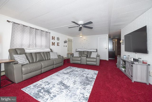 4140 DAVIS DR, Morrisville, PA 19067