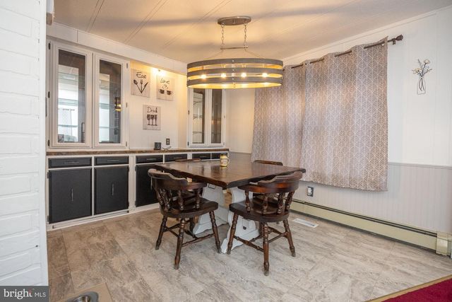 4140 DAVIS DR, Morrisville, PA 19067