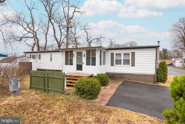 4140 DAVIS DR, Morrisville, PA 19067