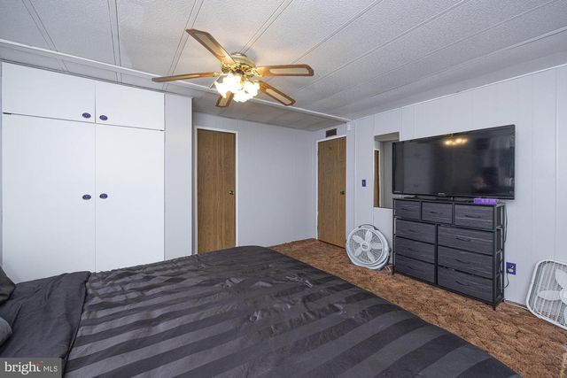 4140 DAVIS DR, Morrisville, PA 19067