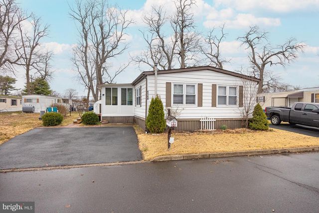 4140 DAVIS DR, Morrisville, PA 19067