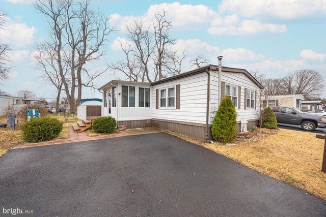 4140 DAVIS DR, Morrisville, PA 19067