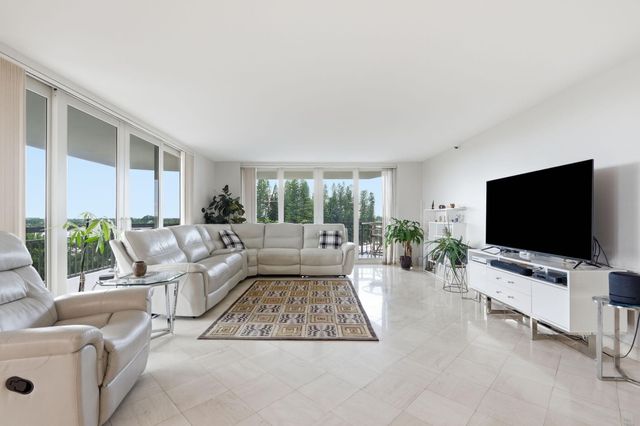 901 E Camino Real 6D, Boca Raton, FL 33432