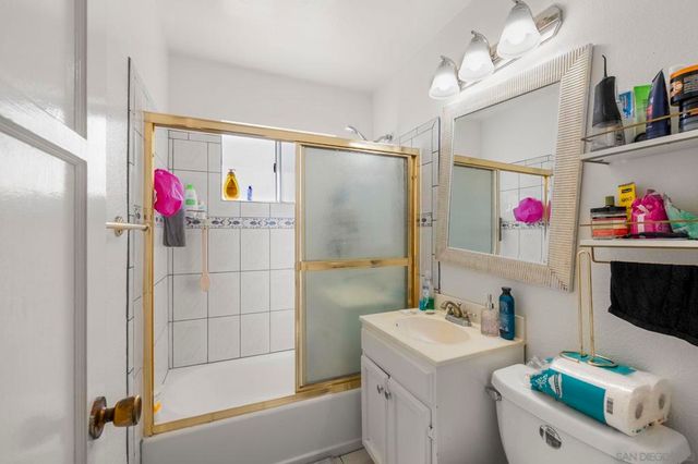 985 Fern Ave, Imperial Beach, CA 91932