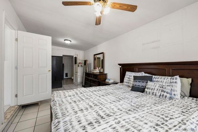 985 Fern Ave, Imperial Beach, CA 91932