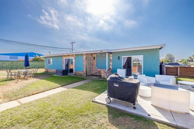 985 Fern Ave, Imperial Beach, CA 91932