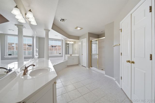 106 S 67th East Avenue, Broken Arrow, OK 74014