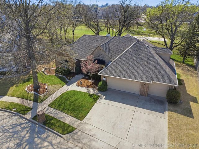 106 S 67th East Avenue, Broken Arrow, OK 74014