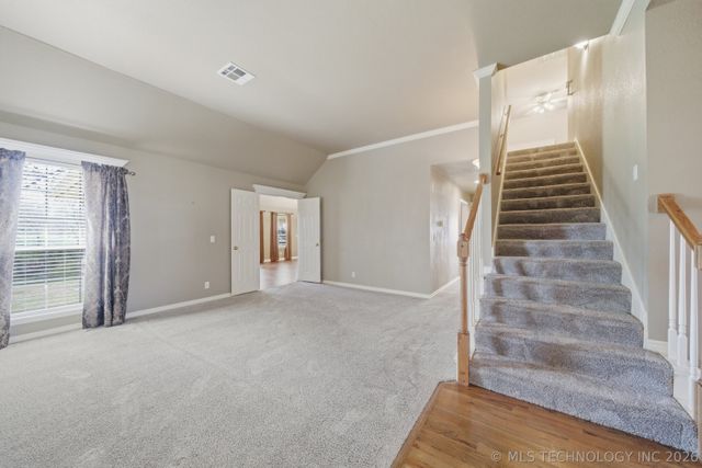 106 S 67th East Avenue, Broken Arrow, OK 74014