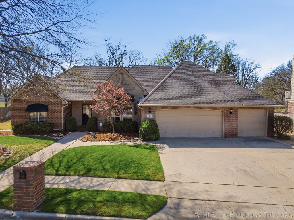 106 S 67th East Avenue, Broken Arrow, OK 74014