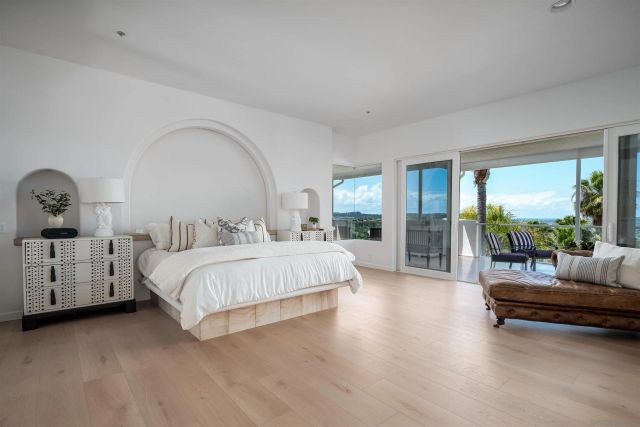 7402 Cadencia St, Carlsbad, CA 92009