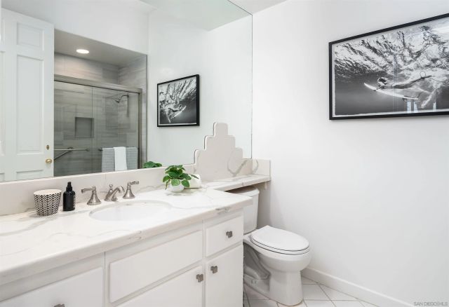 7402 Cadencia St, Carlsbad, CA 92009