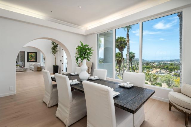 7402 Cadencia St, Carlsbad, CA 92009