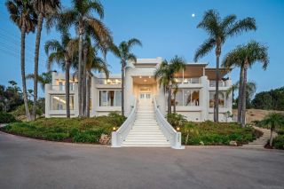 7402 Cadencia St, Carlsbad, CA 92009