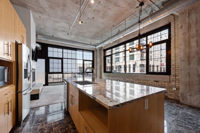 525 3rd Street N 116, Minneapolis, MN 55401