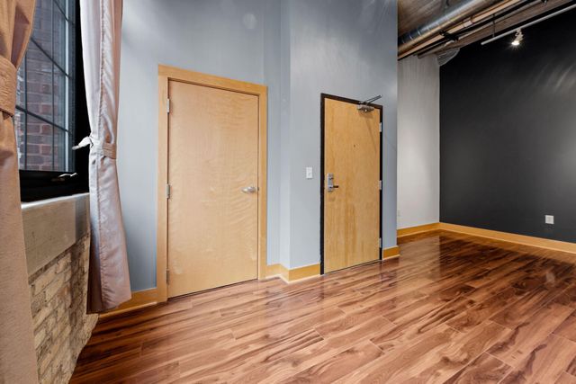 525 3rd Street N 116, Minneapolis, MN 55401