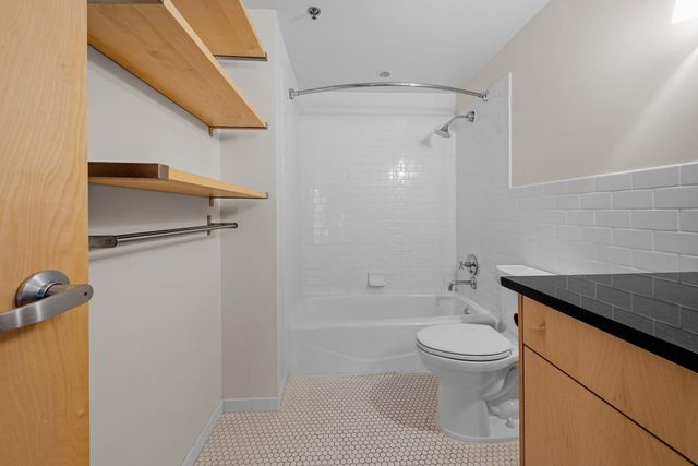 525 3rd Street N 116, Minneapolis, MN 55401