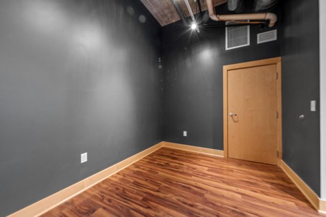 525 3rd Street N 116, Minneapolis, MN 55401