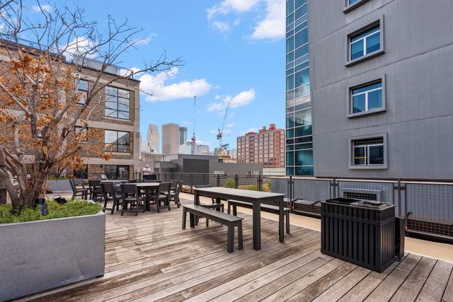 525 3rd Street N 116, Minneapolis, MN 55401