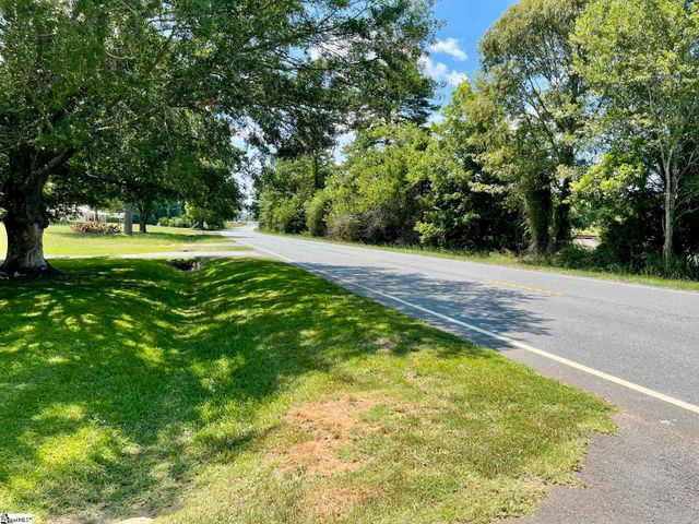13359 Highway 221, Enoree, SC 29335