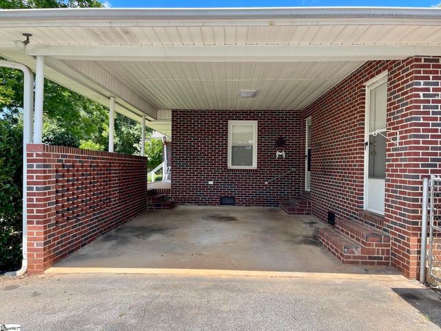 13359 Highway 221, Enoree, SC 29335