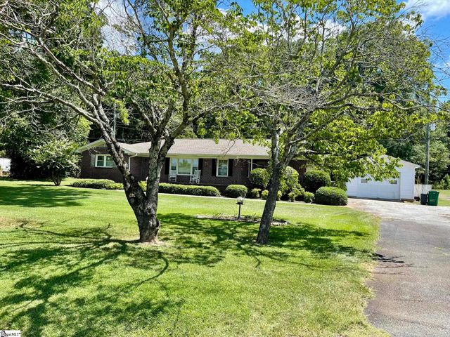 13359 Highway 221, Enoree, SC 29335