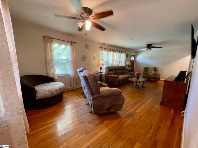 13359 Highway 221, Enoree, SC 29335