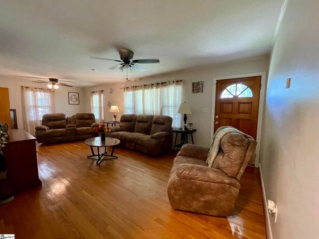 13359 Highway 221, Enoree, SC 29335
