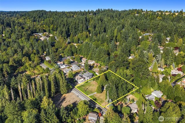 19044 35th Avenue NE, Lake Forest Park, WA 98155