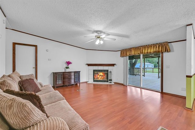 18424 Avenue A, Alvin, TX 77511