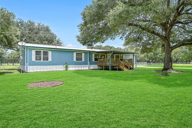 18424 Avenue A, Alvin, TX 77511