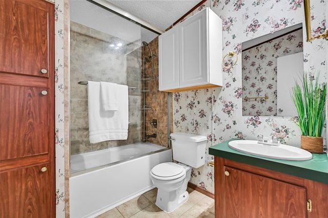 18424 Avenue A, Alvin, TX 77511