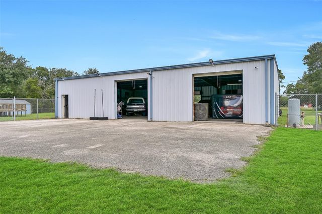 18424 Avenue A, Alvin, TX 77511