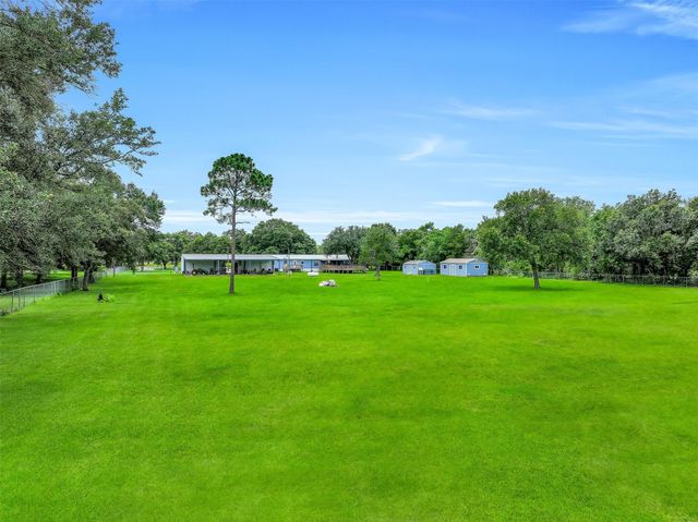 18424 Avenue A, Alvin, TX 77511