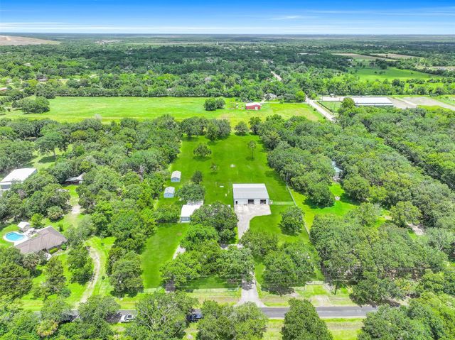 18424 Avenue A, Alvin, TX 77511