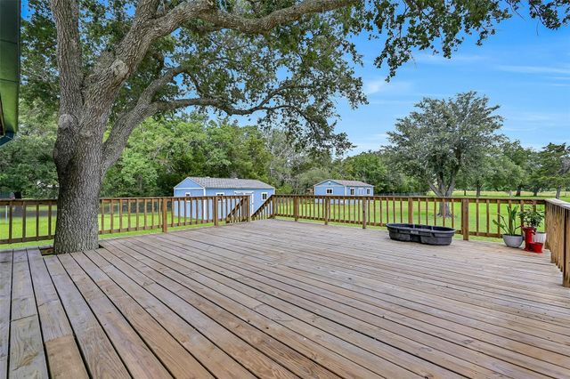 18424 Avenue A, Alvin, TX 77511