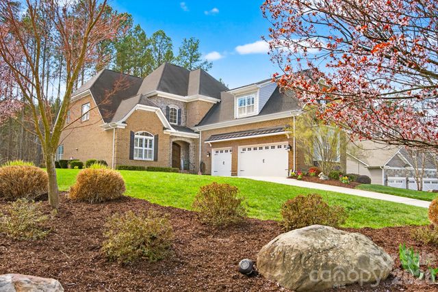 407 Blue Bay Court, York, SC 29745