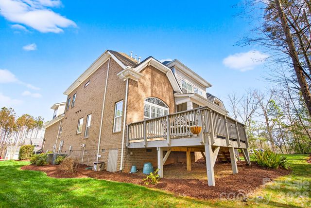 407 Blue Bay Court, York, SC 29745