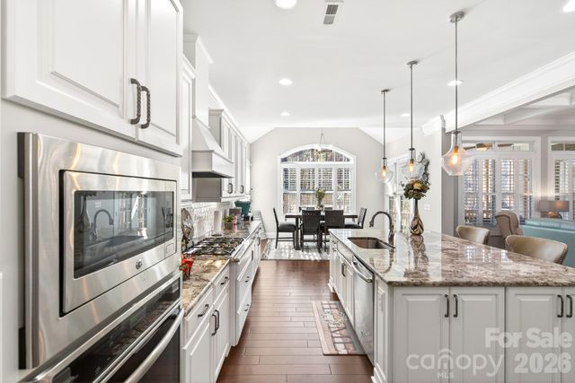 407 Blue Bay Court, York, SC 29745