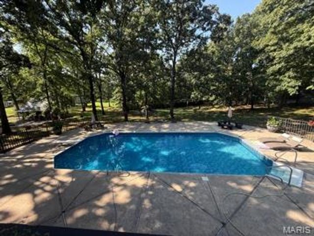 66 County Road 445, Poplar Bluff, MO 63901