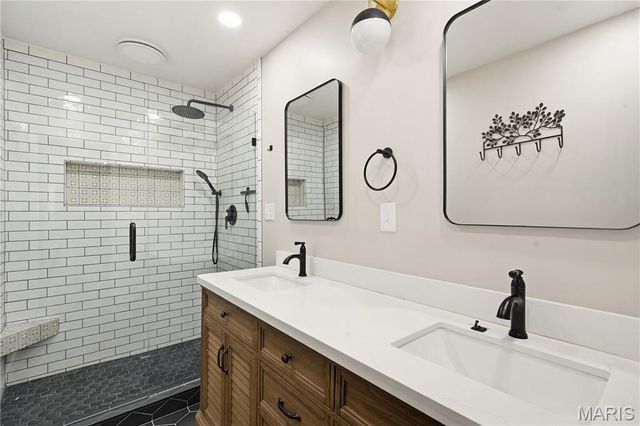 66 County Road 445, Poplar Bluff, MO 63901