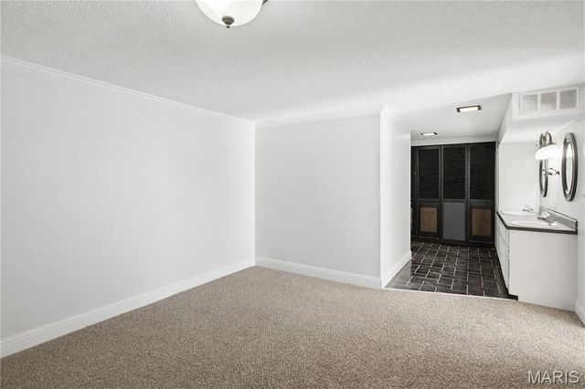 66 County Road 445, Poplar Bluff, MO 63901