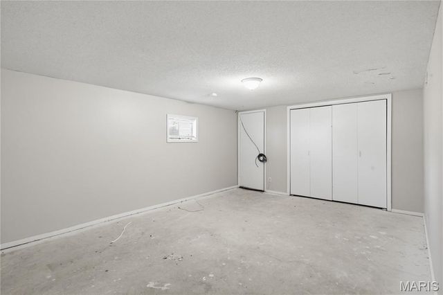 66 County Road 445, Poplar Bluff, MO 63901