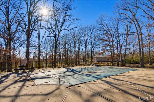 66 County Road 445, Poplar Bluff, MO 63901