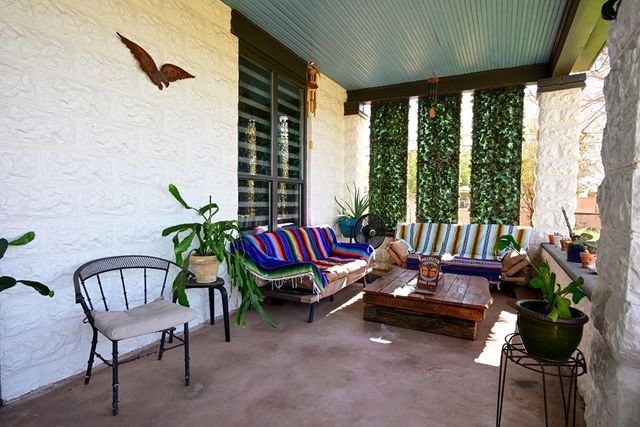 206 W 3rd St, Van Horn, TX 79855